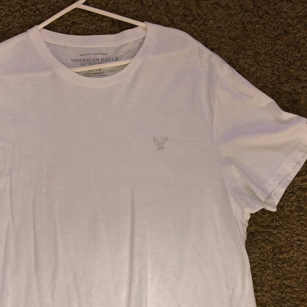 White t-shirt